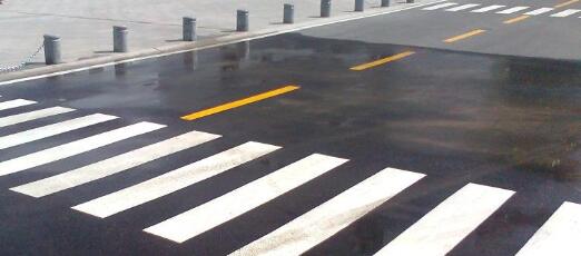 蘇州專業(yè)道路劃線施工，飛揚市政為您護航